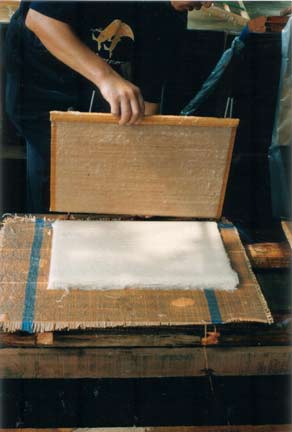 Hanji sheet being transferred